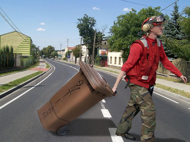 Datei:Gutmensch hilft alter hilfloser Mülltonne über die Straße.jpg